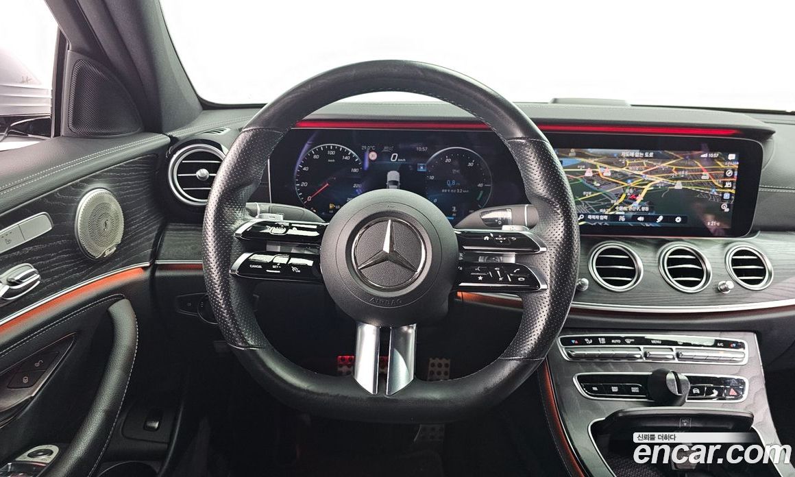 Mercedes Benz E-Class E220d 4MATIC AMG Line