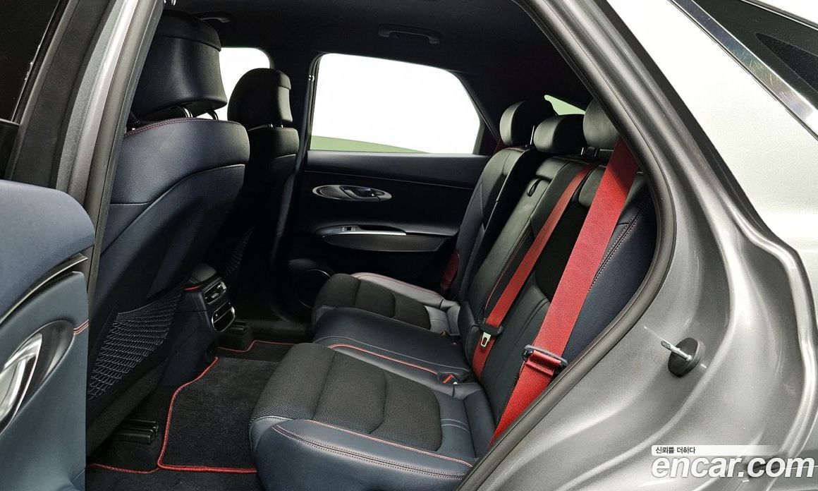 Genesis GV70 2.5T Gasoline 2WD