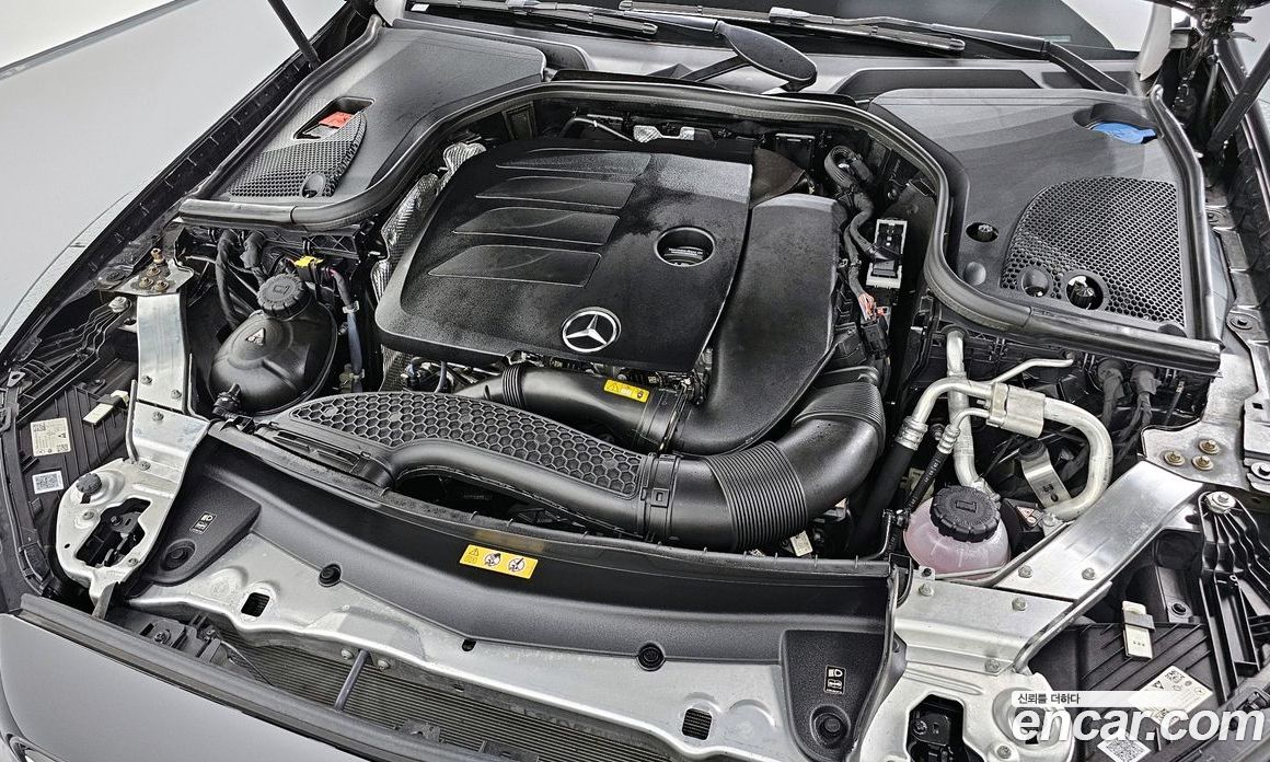 Mercedes Benz E-Class E350 4MATIC AMG Line