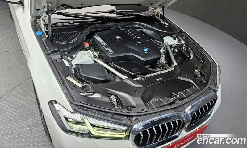 BMW 5-Series i520 M Sport