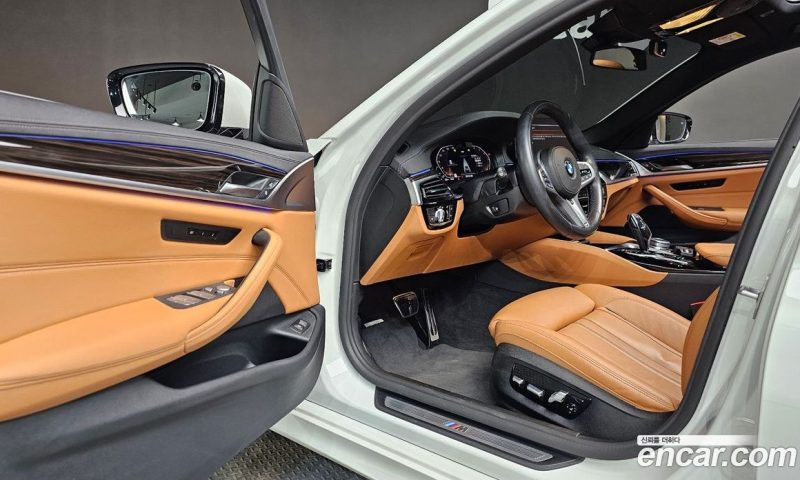 BMW 5-Series i520 M Sport