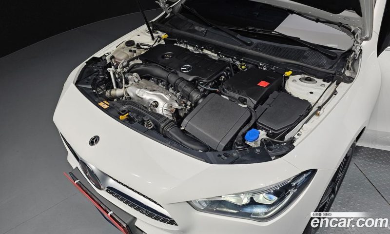 Mercedes Benz CLA-Class CLA250 4MATIC