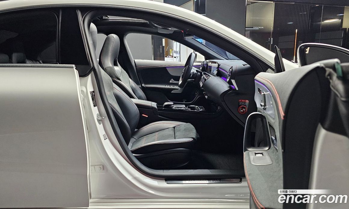 Mercedes Benz CLA-Class CLA250 4MATIC