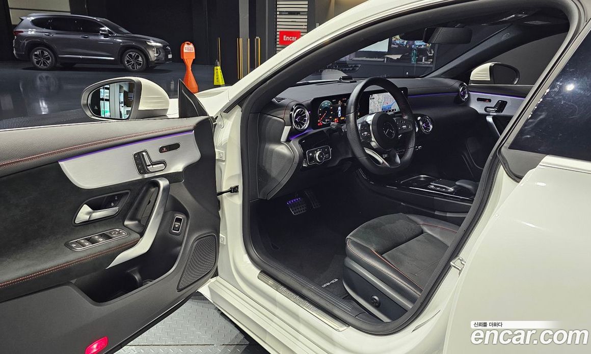 Mercedes Benz CLA-Class CLA250 4MATIC