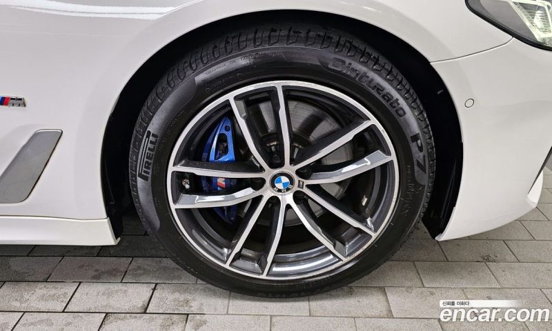 BMW 5-Series i520 M Sport