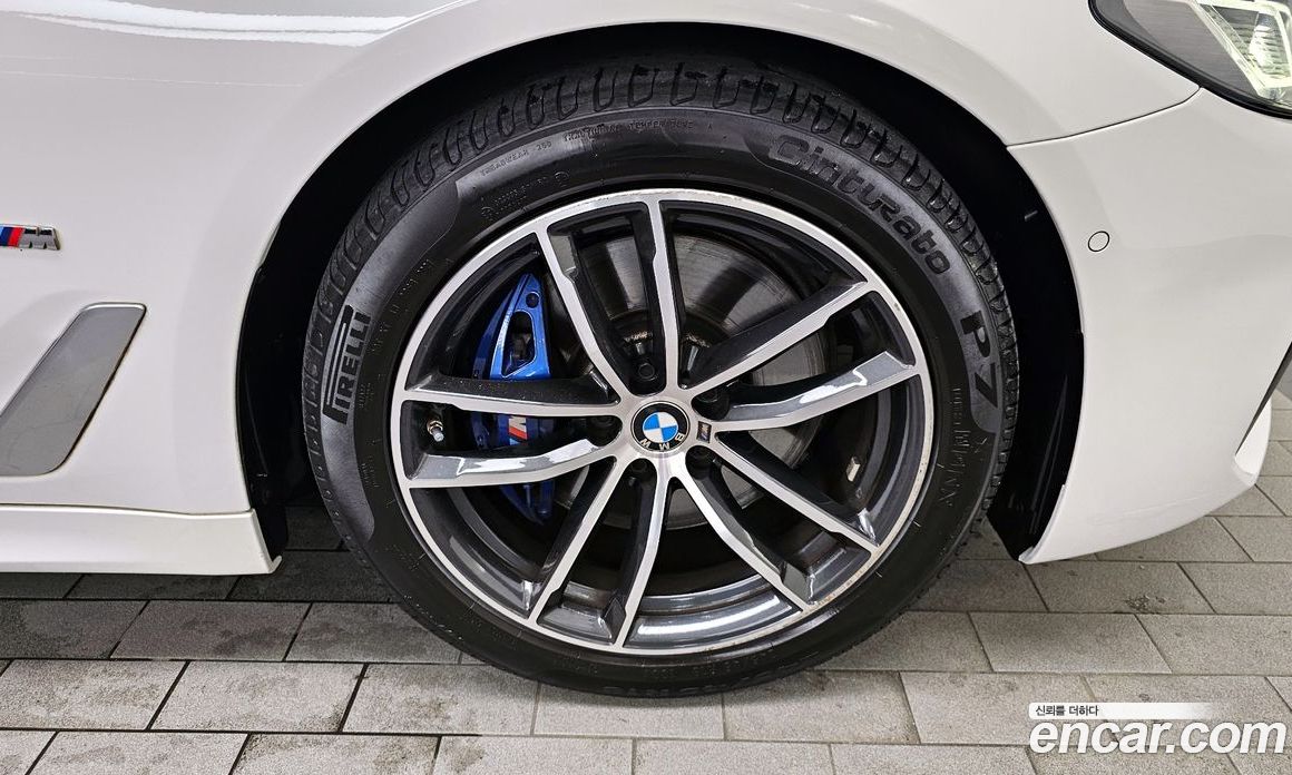 BMW 5-Series i520 M Sport