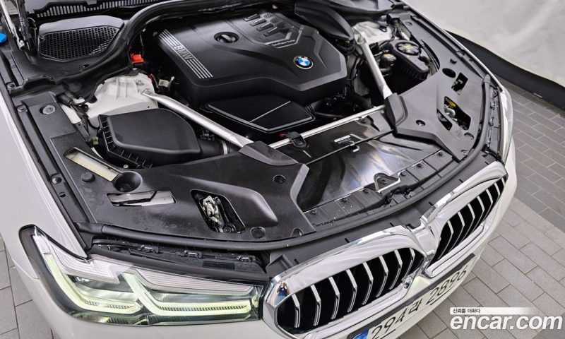 BMW 5-Series i520 M Sport