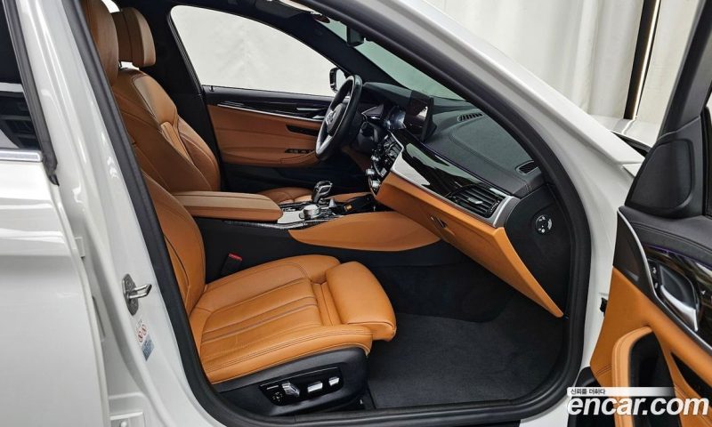 BMW 5-Series i520 M Sport