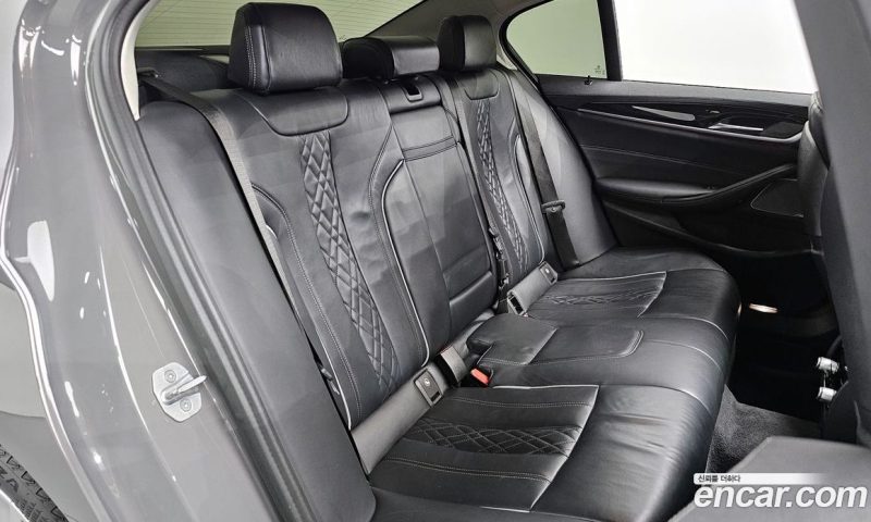 BMW 5-Series i530 Luxury