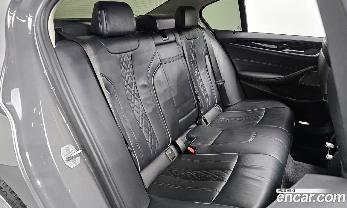 BMW 5-Series i530 Luxury