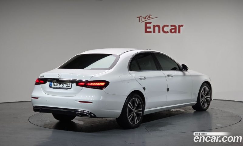 Mercedes Benz E-Class E250 Avantgarde