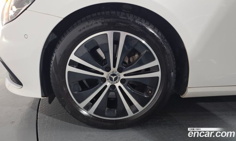 Mercedes Benz E-Class E250 Avantgarde