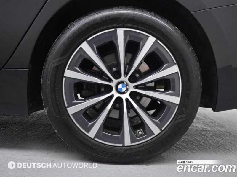BMW 3-Series i320