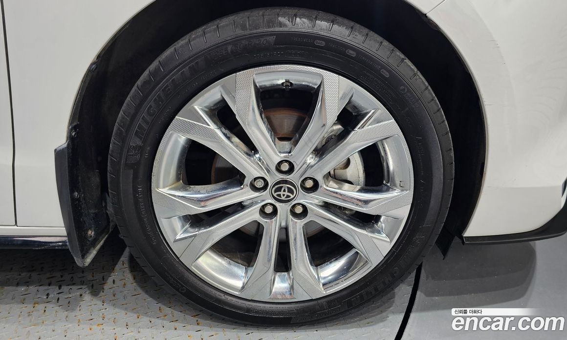 Toyota Sienna 2.5 Hybrid 2WD