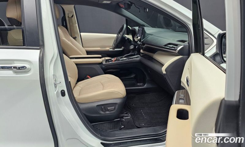 Toyota Sienna 2.5 Hybrid 2WD
