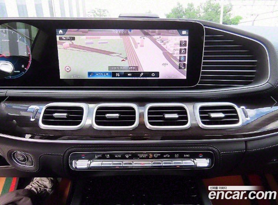 Mercedes Benz GLE-Class GLE300d 4MATIC