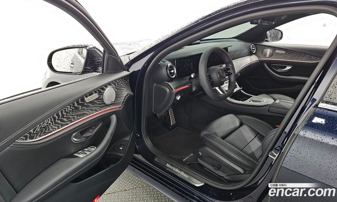 Mercedes Benz E-Class E350 4MATIC AMG Line Edition