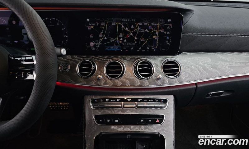 Mercedes Benz E-Class E350 4MATIC AMG Line Edition