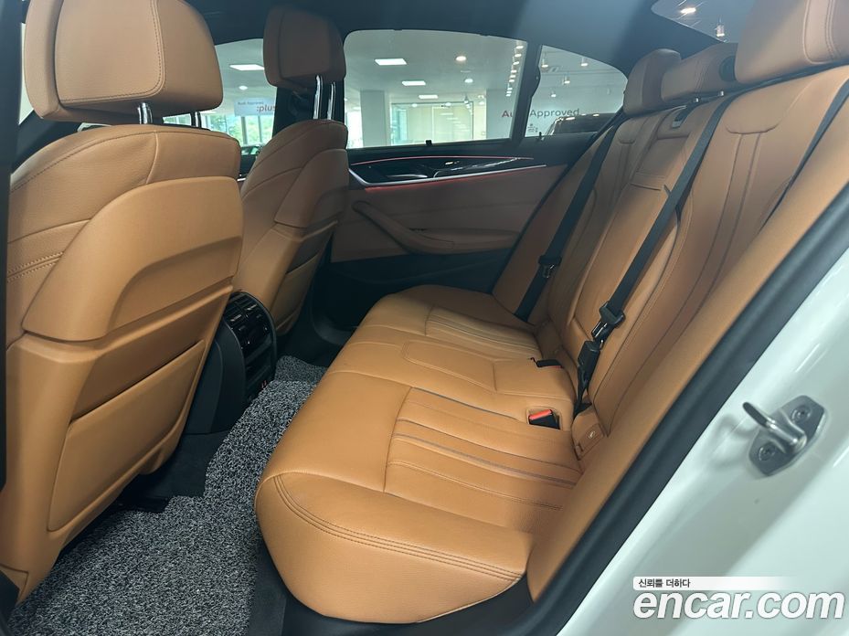 BMW 5-Series i520 M Sport