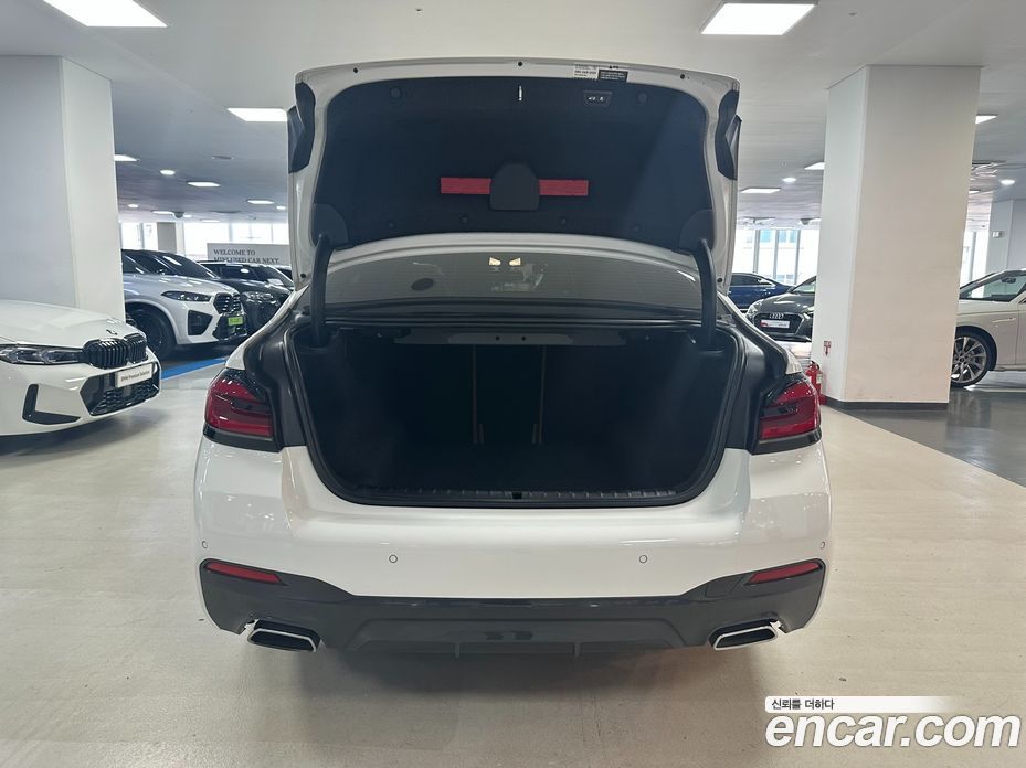 BMW 5-Series i520 M Sport