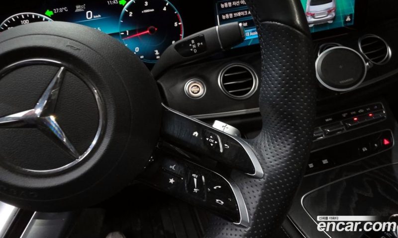 Mercedes Benz E-Class E220d 4MATIC AMG Line