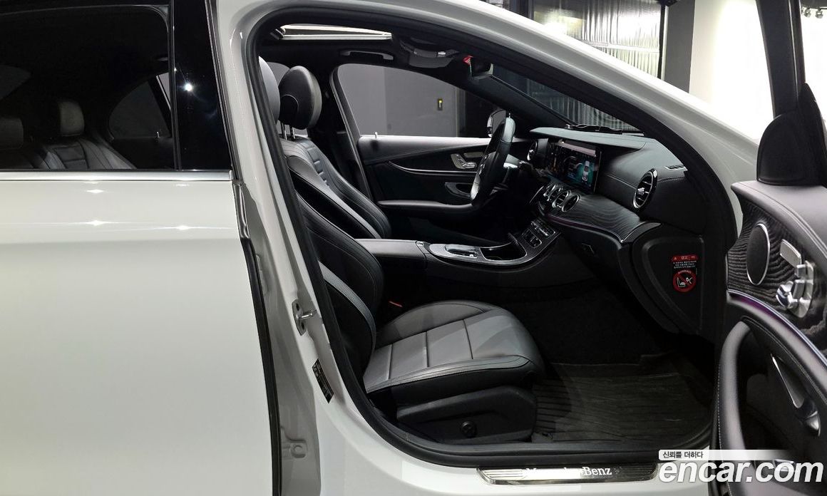 Mercedes Benz E-Class E220d 4MATIC AMG Line