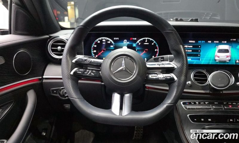 Mercedes Benz E-Class E220d 4MATIC AMG Line