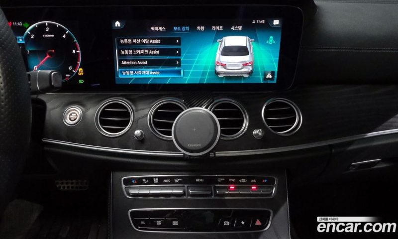 Mercedes Benz E-Class E220d 4MATIC AMG Line