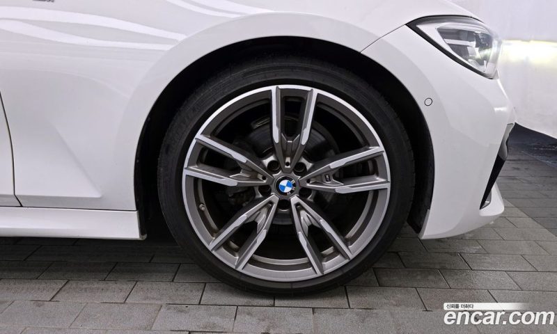 BMW 3-Series i320 M Sport