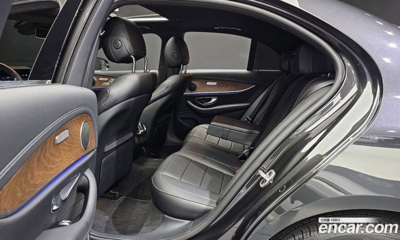 Mercedes Benz E-Class E250 Exclusive