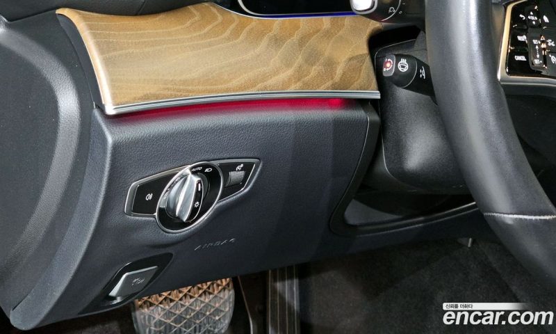 Mercedes Benz E-Class E250 Exclusive