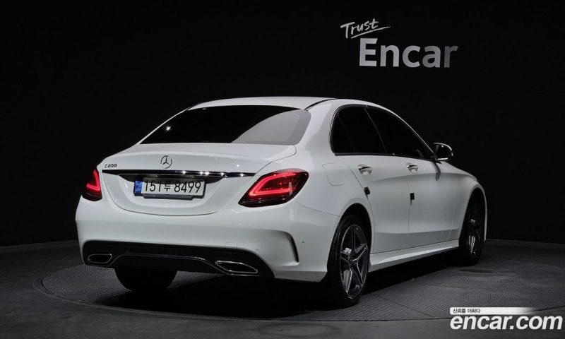 Mercedes Benz C-Class C200 AMG Line