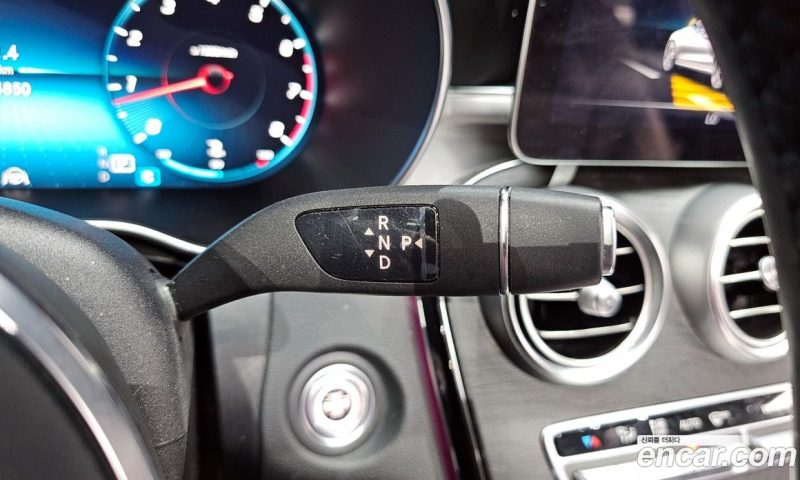 Mercedes Benz C-Class C200 AMG Line