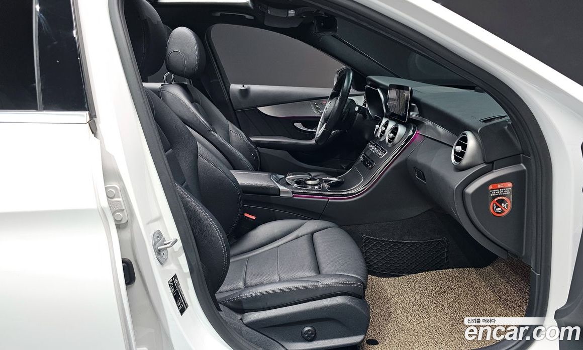 Mercedes Benz C-Class C200 AMG Line
