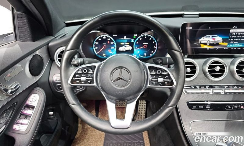 Mercedes Benz C-Class C200 AMG Line