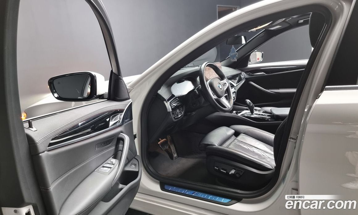 BMW 5-Series 523D M Sport