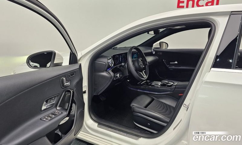 Mercedes Benz A-Class A220 Sedan