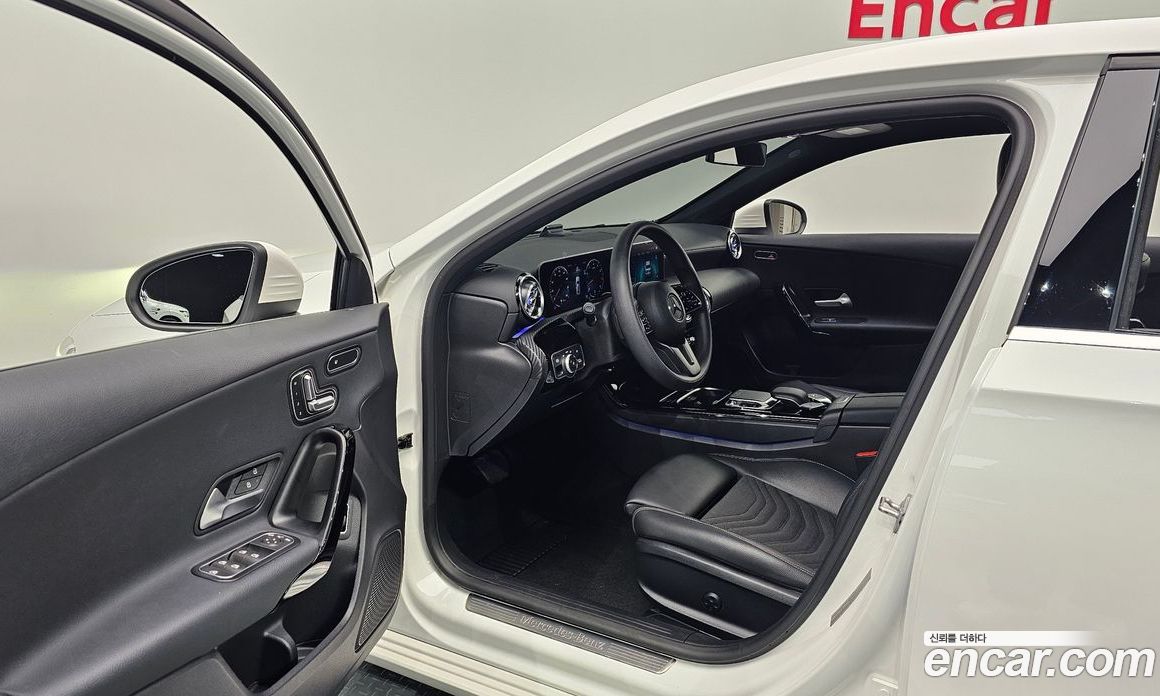 Mercedes Benz A-Class A220 Sedan