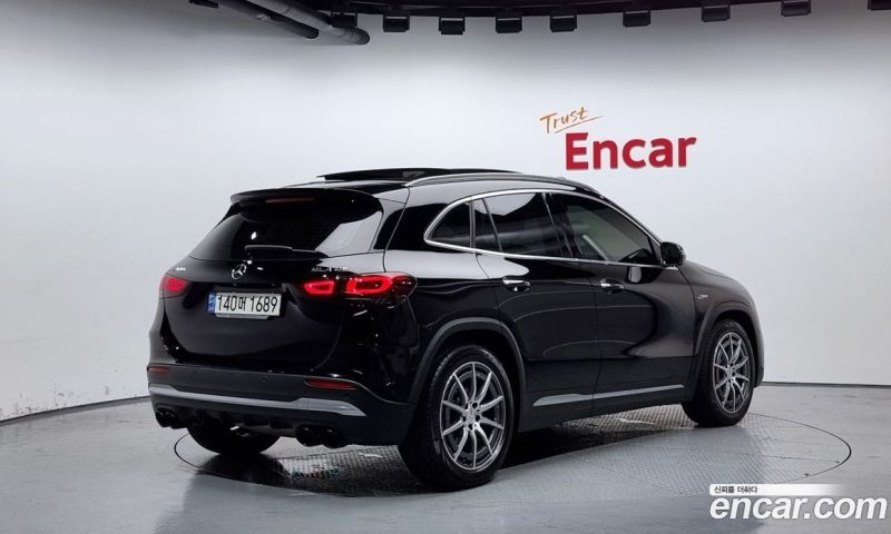 Mercedes Benz GLA-Class GLA45 AMG 4MATIC+