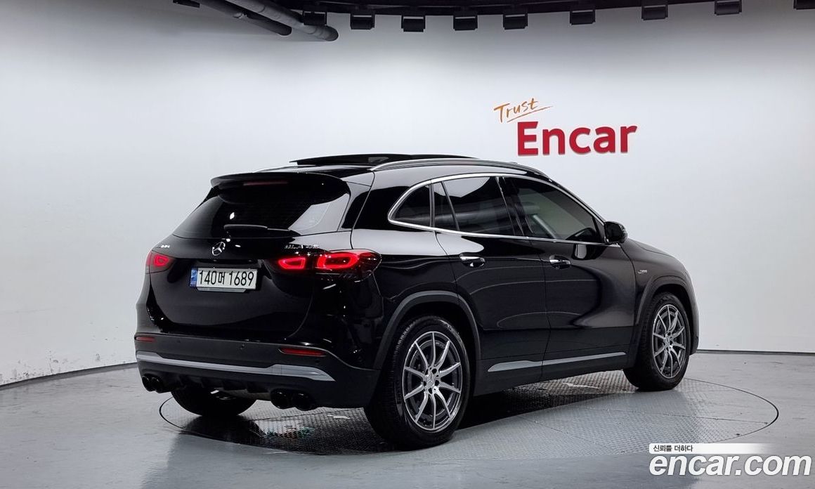 Mercedes Benz GLA-Class GLA45 AMG 4MATIC+