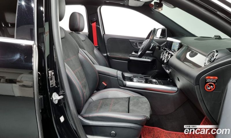 Mercedes Benz GLA-Class GLA45 AMG 4MATIC+