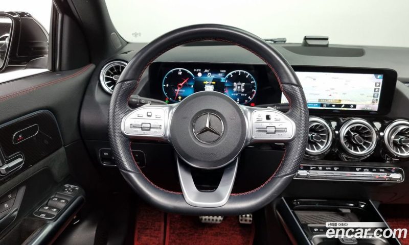 Mercedes Benz GLA-Class GLA45 AMG 4MATIC+