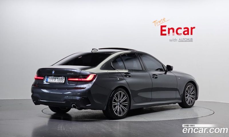 BMW 3-Series i320 M Sport