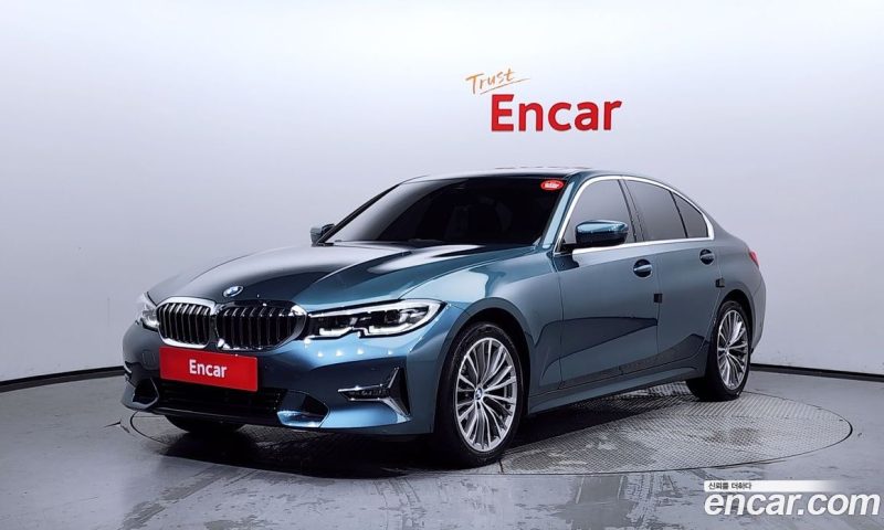 BMW 3-Series i320 Luxury
