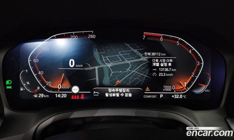 BMW 3-Series i320 Luxury