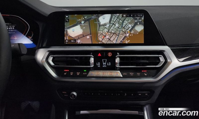 BMW 3-Series i320 Luxury