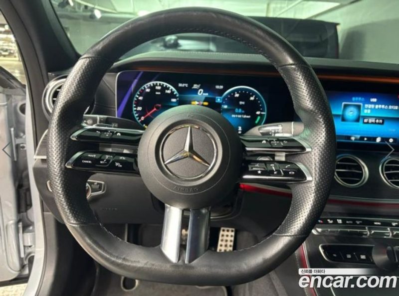 Mercedes Benz E-Class E220d 4MATIC AMG Line