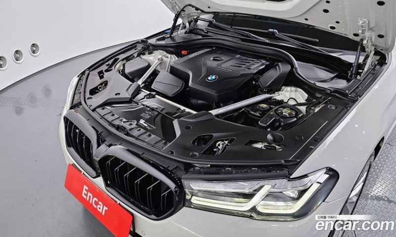 BMW 5-Series i530 Luxury