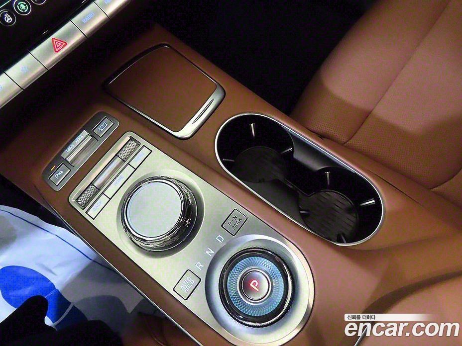 Genesis GV70 2.5T Gasoline 2WD