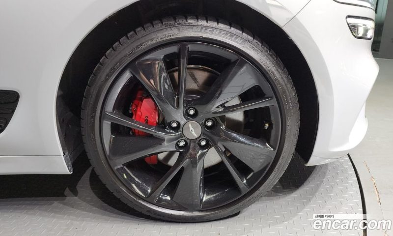 Genesis G70 Gasoline 2.0T 2WD